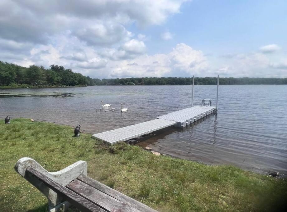 Hideaway - Lakehouse/Spa/Dock/ Pocono Summit Exterior photo