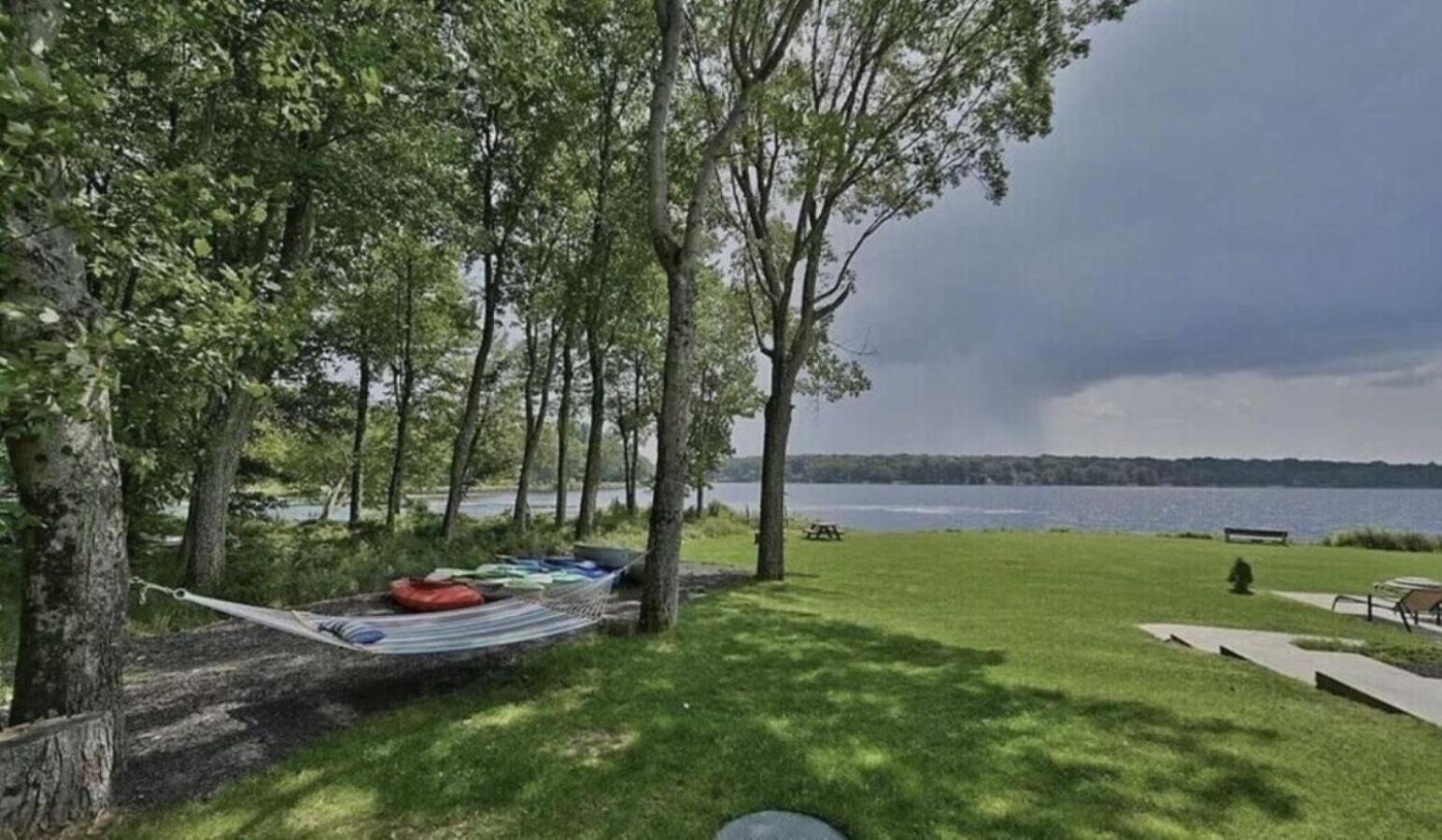 Hideaway - Lakehouse/Spa/Dock/ Pocono Summit Exterior photo